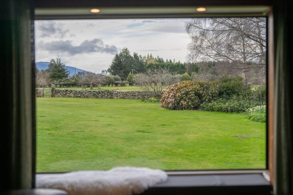 Te Anau Cottage Экстерьер фото